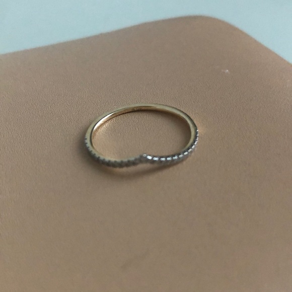 Mejuri Pavé Wishbone Ring - Picture 2 of 3